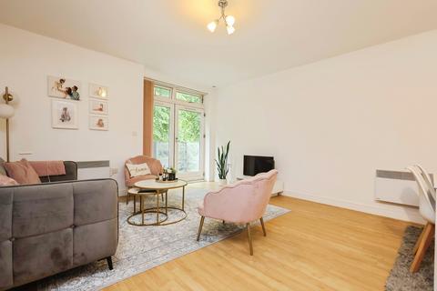 2 bedroom flat for sale, Woodbrooke Grove, Northfield, Birmingham, West Midlands, B31