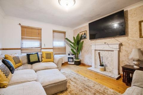 3 bedroom townhouse for sale, Rothesay Croft, BIRMINGHAM, West Midlands, B32