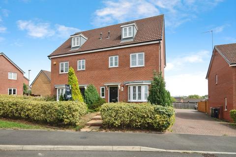 4 bedroom semi-detached house for sale, Dovecote Close, Redditch, Worcestershire, B97