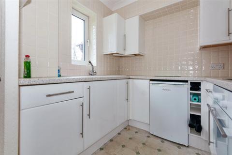 2 bedroom flat for sale, Grange Road, Solihull, West Midlands, B91
