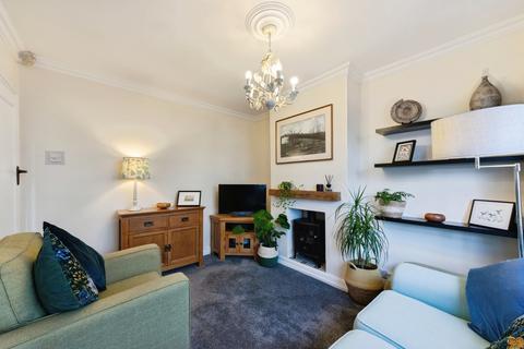 3 bedroom semi-detached house for sale, Redlands Close, Solihull, West Midlands, B91