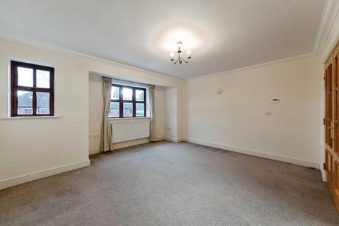 2 bedroom flat for sale, Lode Lane, Solihull, West Midlands, B91