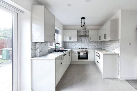 4 bedroom semi-detached house for sale, Ulverley Green Road, Solihull, West Midlands, B92