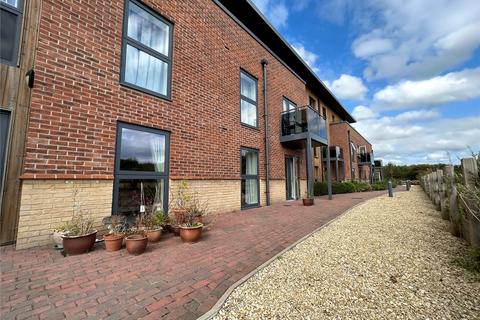 2 bedroom flat for sale, Springfield Close, Stratford-upon-Avon, Warwickshire, CV37