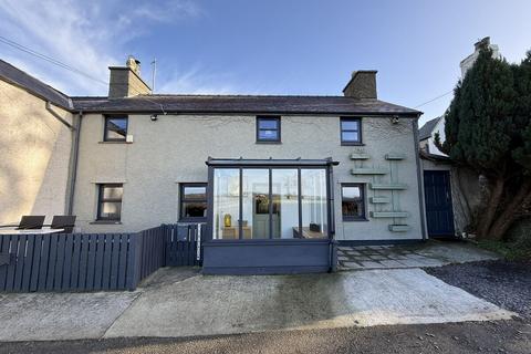 undefined, Rhoscefnhir, Pentraeth, Anglesey, LL75