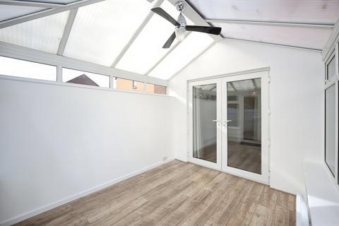 2 bedroom end of terrace house for sale, New Street, Stratford-upon-Avon, Warwickshire, CV37