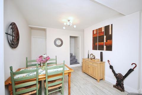 2 bedroom terraced house for sale, Shipston Road, Stratford-upon-Avon, Warwickshire, CV37