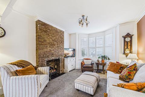 2 bedroom semi-detached house for sale, Cranleigh Drive, Leigh-on-sea, SS9