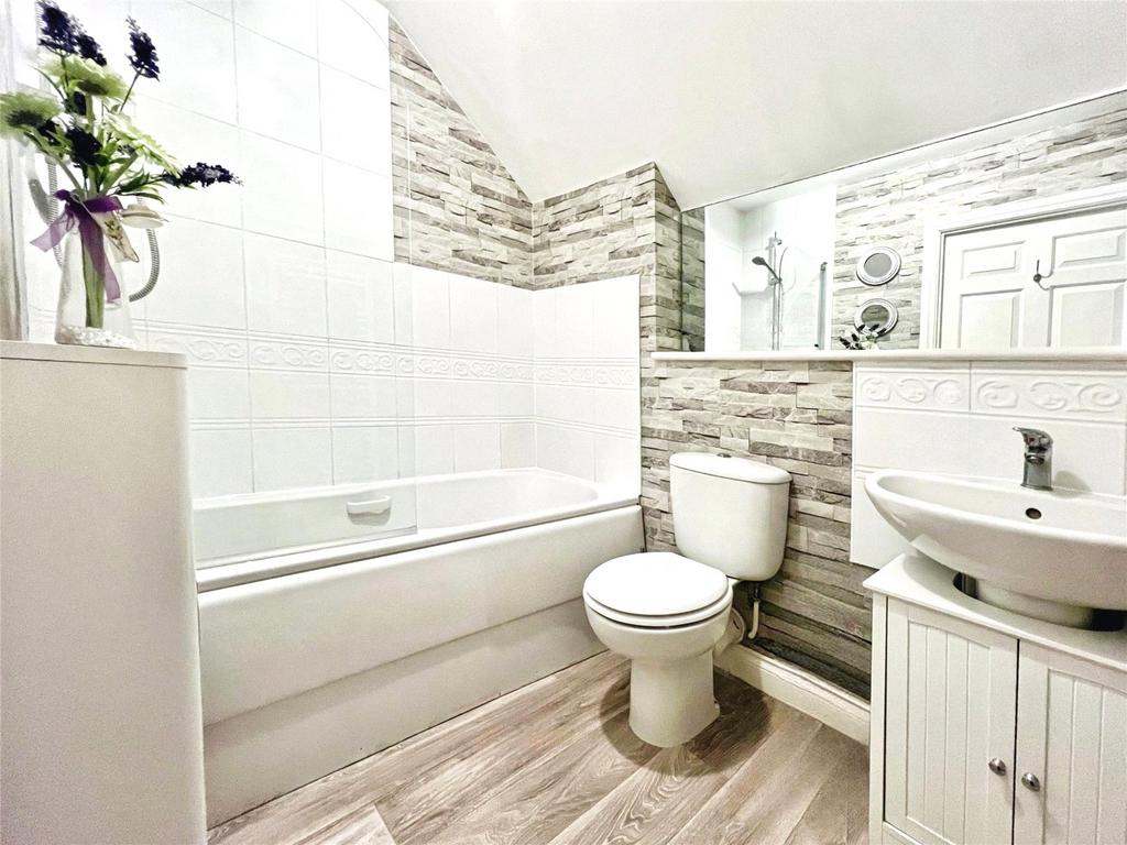 Modern Bathroom