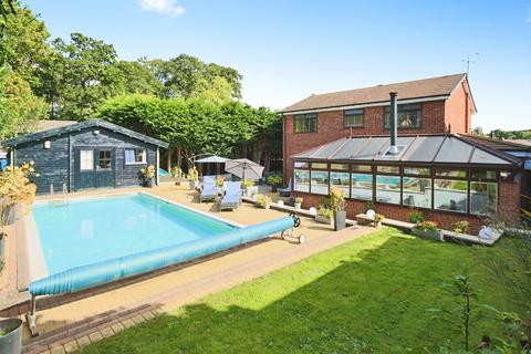 3 bedroom detached house for sale, Croft Road, Warwick, Warwickshire, CV35