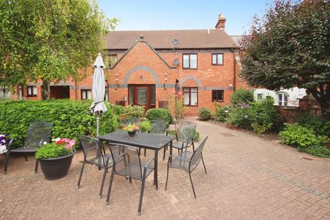 2 bedroom flat for sale, Priory Walk, Cross Street, Warwick, Warwickshire, CV34