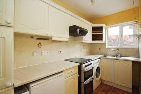 2 bedroom flat for sale, Priory Walk, Cross Street, Warwick, Warwickshire, CV34