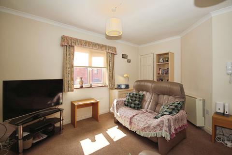 undefined, Priory Walk, Cross Street, Warwick, Warwickshire, CV34
