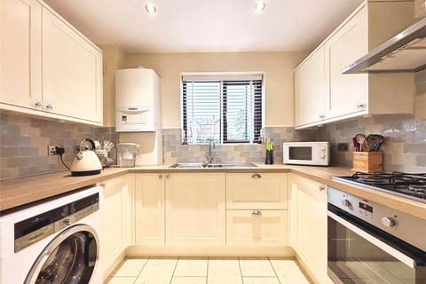 2 bedroom flat for sale, Holioake Drive, Warwick, CV34