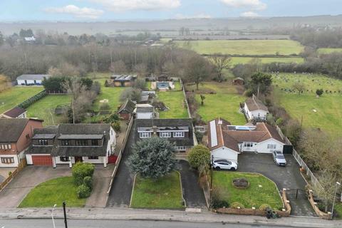 4 bedroom detached house for sale, Church Road, Ramsden Bellhouse, CM11