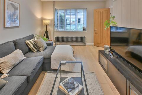 undefined, Eastham Crescent, Brentwood