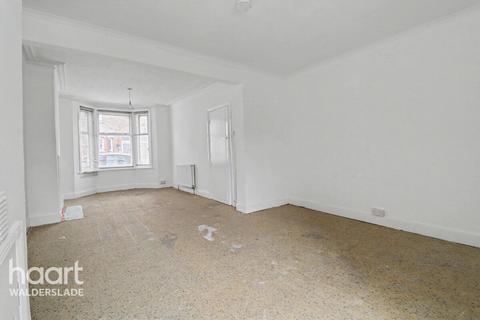 3 bedroom terraced house to rent, Jefferson Road, SHEERNESS