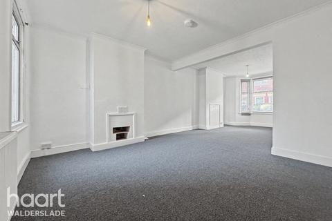 3 bedroom terraced house to rent, Jefferson Road, SHEERNESS