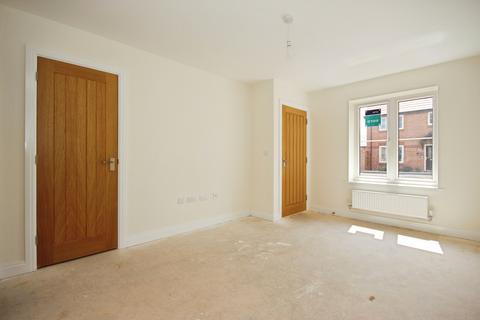 3 bedroom terraced house for sale, 44 Meadow House Drive, Coventry, CV4