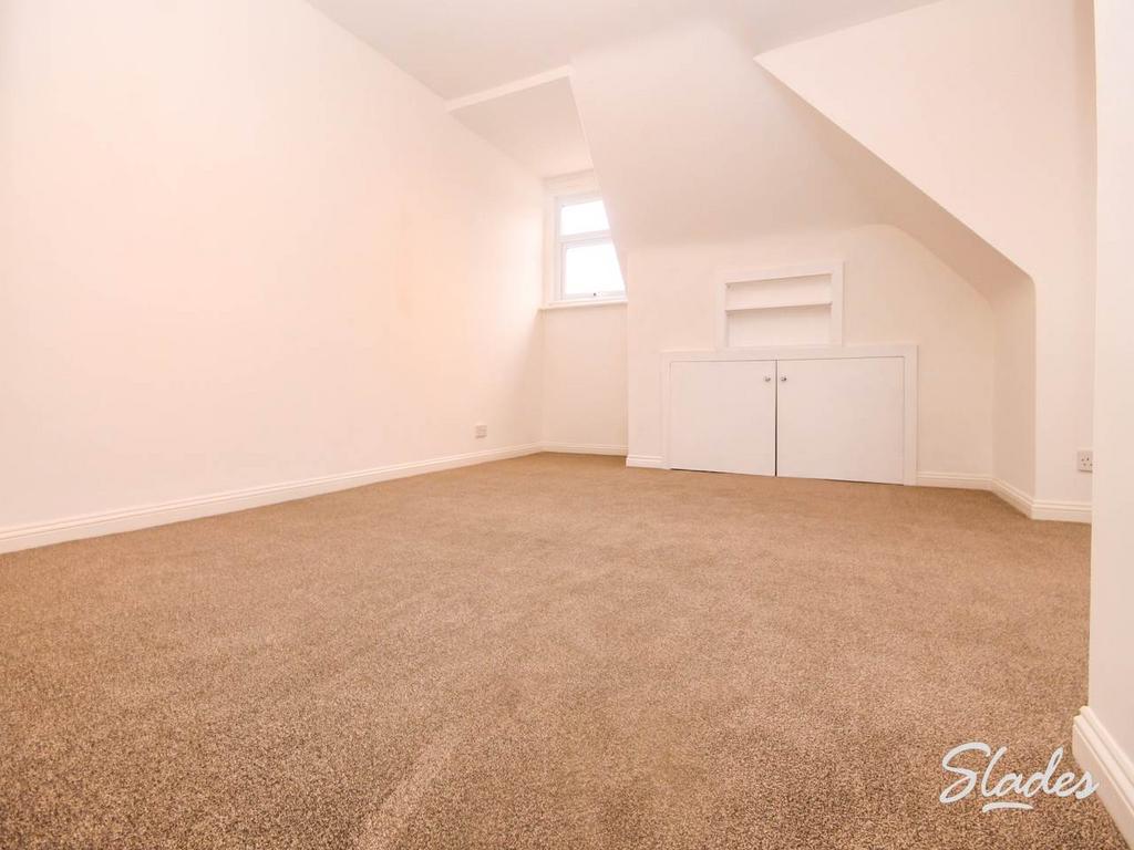 20 Grand Avenue Loun