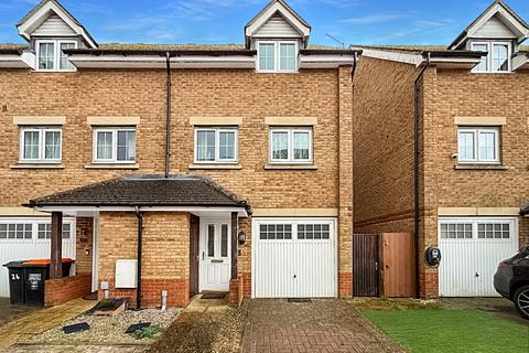 3 bedroom end of terrace house for sale, Dunstable, Bedfordshire LU6
