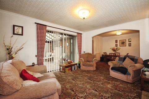 undefined, St. James Gardens, Bulkington, Bedworth, Warwickshire, CV12