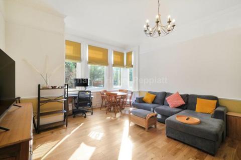 undefined, Bycullah Road, Enfield, EN2
