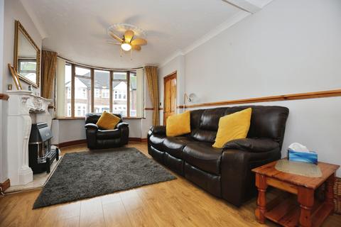 3 bedroom end of terrace house for sale, Elgar Road, Coventry, West Midlands, CV6