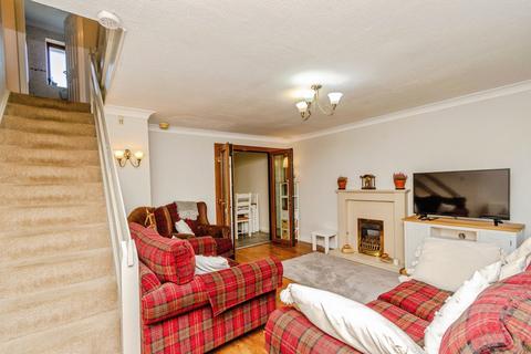4 bedroom semi-detached house for sale, Grenville Close, Walsall, West Midlands, WS2