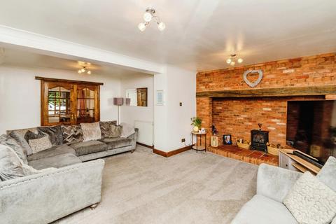 5 bedroom detached house for sale, Chester Road North, Brownhills, Walsall, West Midlands, WS8
