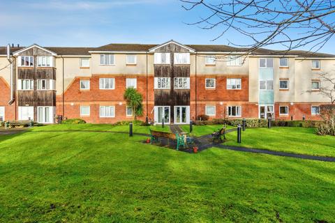 2 bedroom flat for sale, Cresswell Crescent, Walsall, West Midlands, WS3