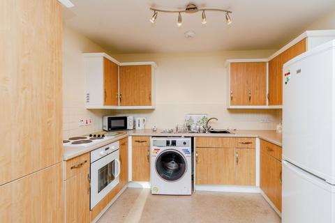 2 bedroom flat for sale, Cresswell Crescent, Walsall, West Midlands, WS3