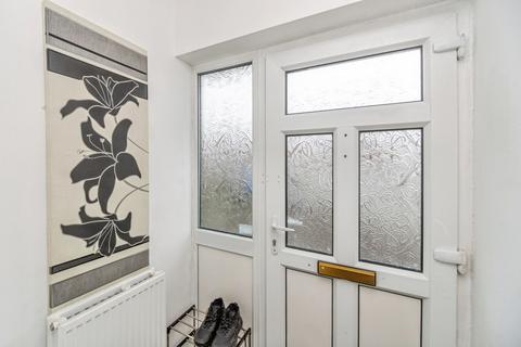 2 bedroom maisonette for sale, Poplar Avenue, Bentley, Walsall, West Midlands, WS2