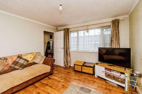 undefined, Stroud Avenue, Willenhall, West Midlands, WV12