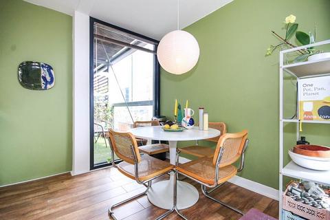 2 bedroom apartment for sale, Ellesmere Street, Manchester M15