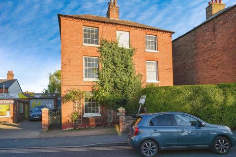 undefined, Loves Grove, Worcester, Worcestershire, WR1