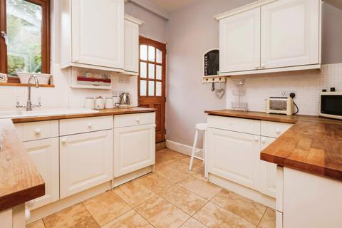 2 bedroom terraced house for sale, Upton Road, Callow End, Worcester, Worcestershire, WR2