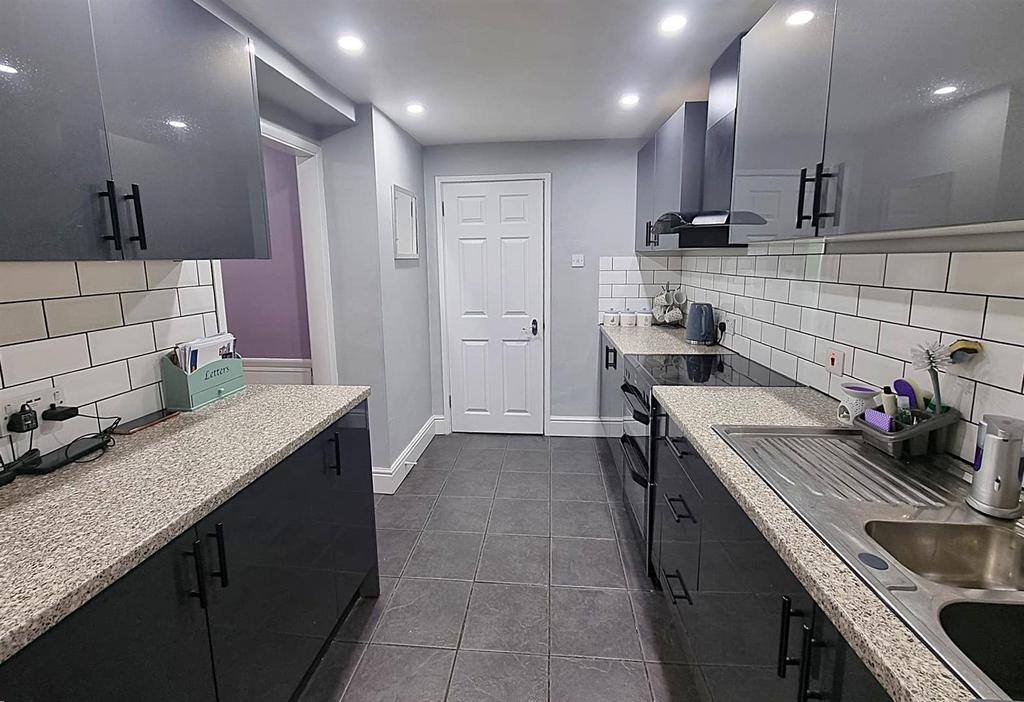 Fitted Kitchen