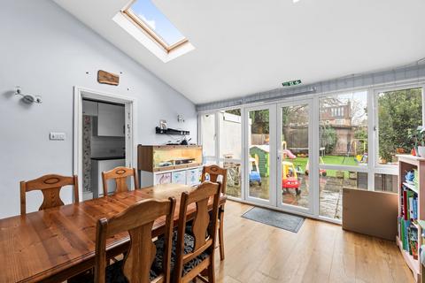 3 bedroom terraced house for sale, Bidhams Crescent, Tadworth KT20