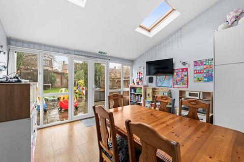 3 bedroom terraced house for sale, Bidhams Crescent, Tadworth KT20
