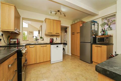undefined, Sabrina Avenue, Worcester, Worcestershire, WR3
