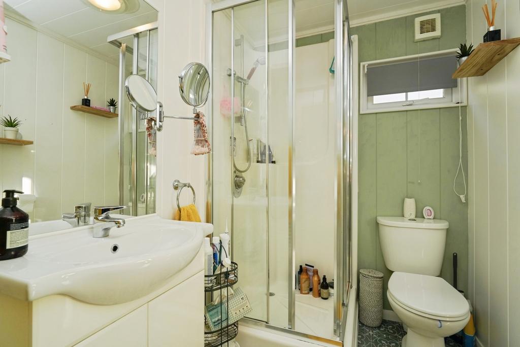 Ensuite