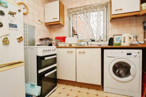 1 bedroom flat for sale, Robert Owen Court, Worcester, Worcestershire, WR1