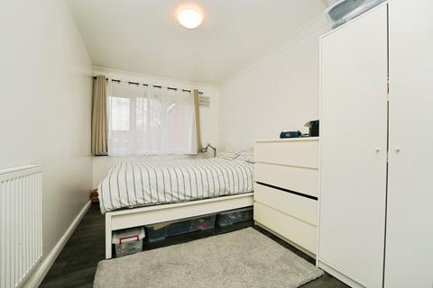 3 bedroom flat for sale, Wheelwright Close, Worcester, Worcestershire, WR4