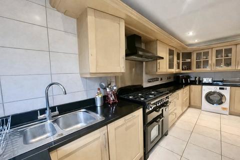 3 bedroom terraced house for sale, Tregorrick Road, Exhall, Coventry, CV7