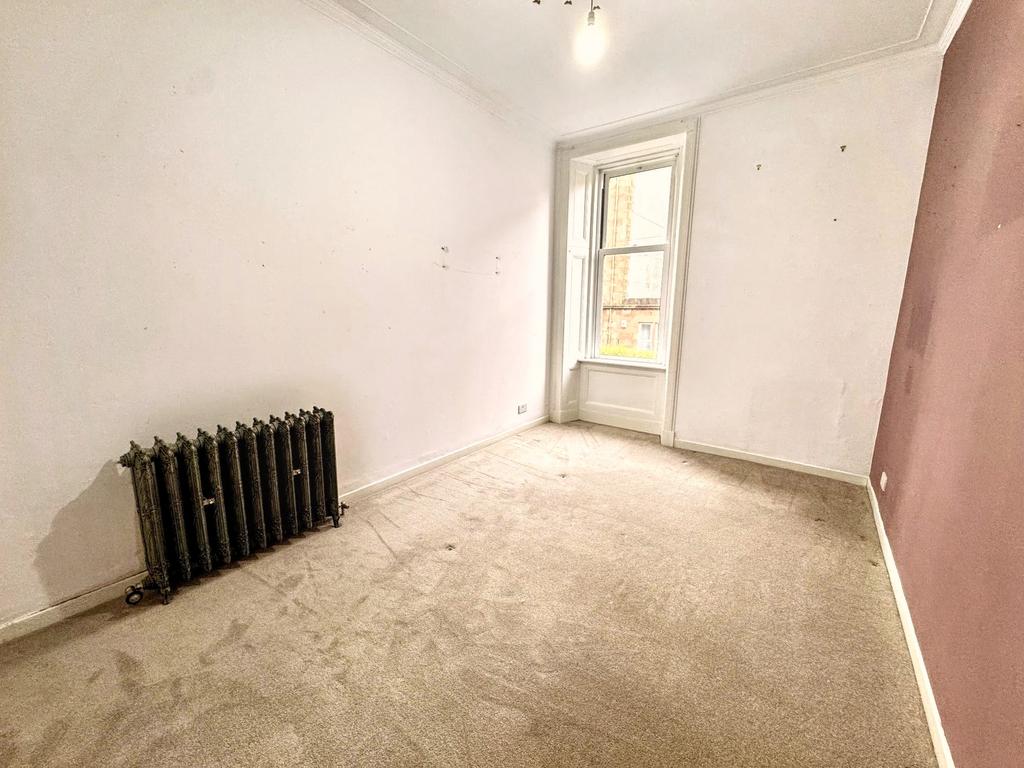 Bedroom 1 (1)