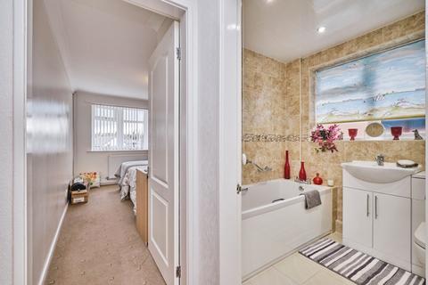 undefined, Highcliffe Road, Tamworth, Staffordshire, B77
