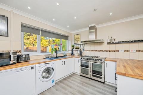 undefined, Fir Tree Close, Tamworth, Staffordshire, B79