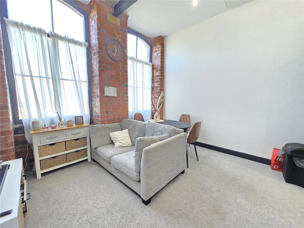 Picture No. 04