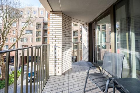 2 bedroom flat to rent, Wansey Street, Elephant and Castle, London, SE17